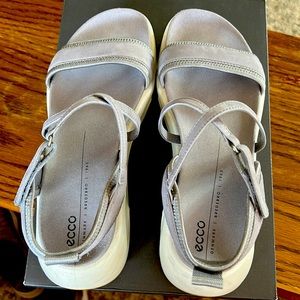 Ecco Chunky sandal SZ EU39 Silver Grey